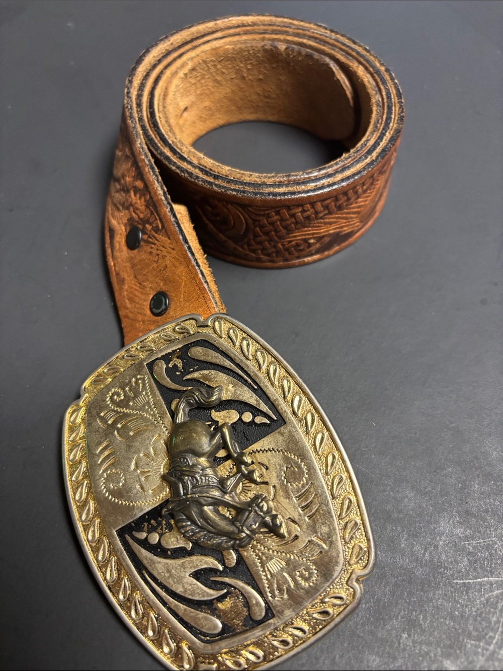 Vintage Men's Tan Tooled Leather Belt with Ornate Gold-Tone Western Buckle